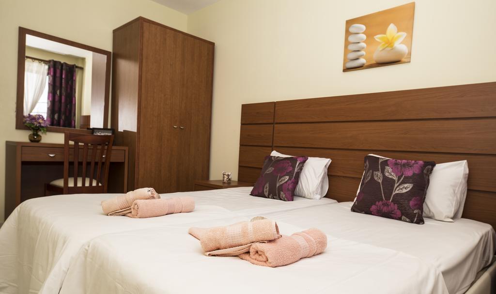 Park Apartment Паралия Дионисиу Екстериор снимка
