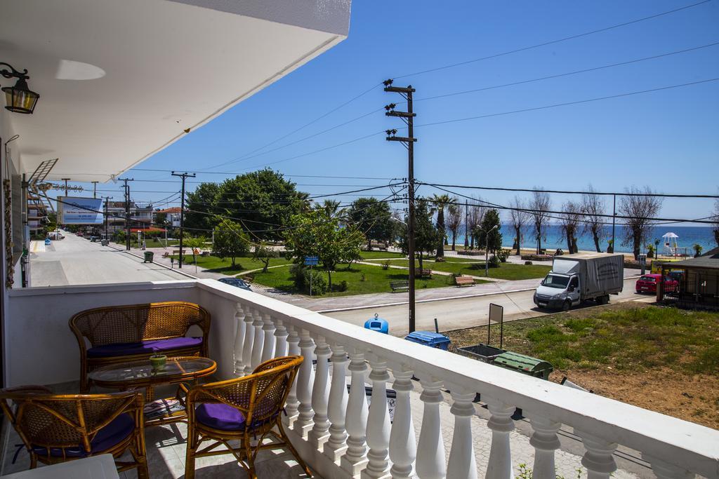 Park Apartment Паралия Дионисиу Екстериор снимка